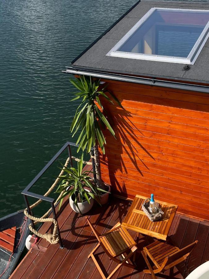 Aquachill Houseboat & Wellness Hotel Liptovsky Trnovec Exterior photo